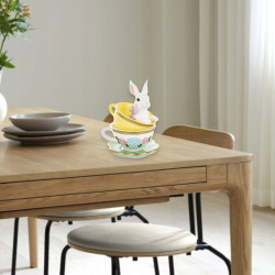 Figurka Królik w filiżance