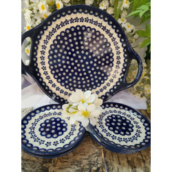 BOLESŁAWIEC ZESTAW deserowy DO CIASTA Z TACĄ OKRĄGŁĄ z uszami 7 EL DEK 166